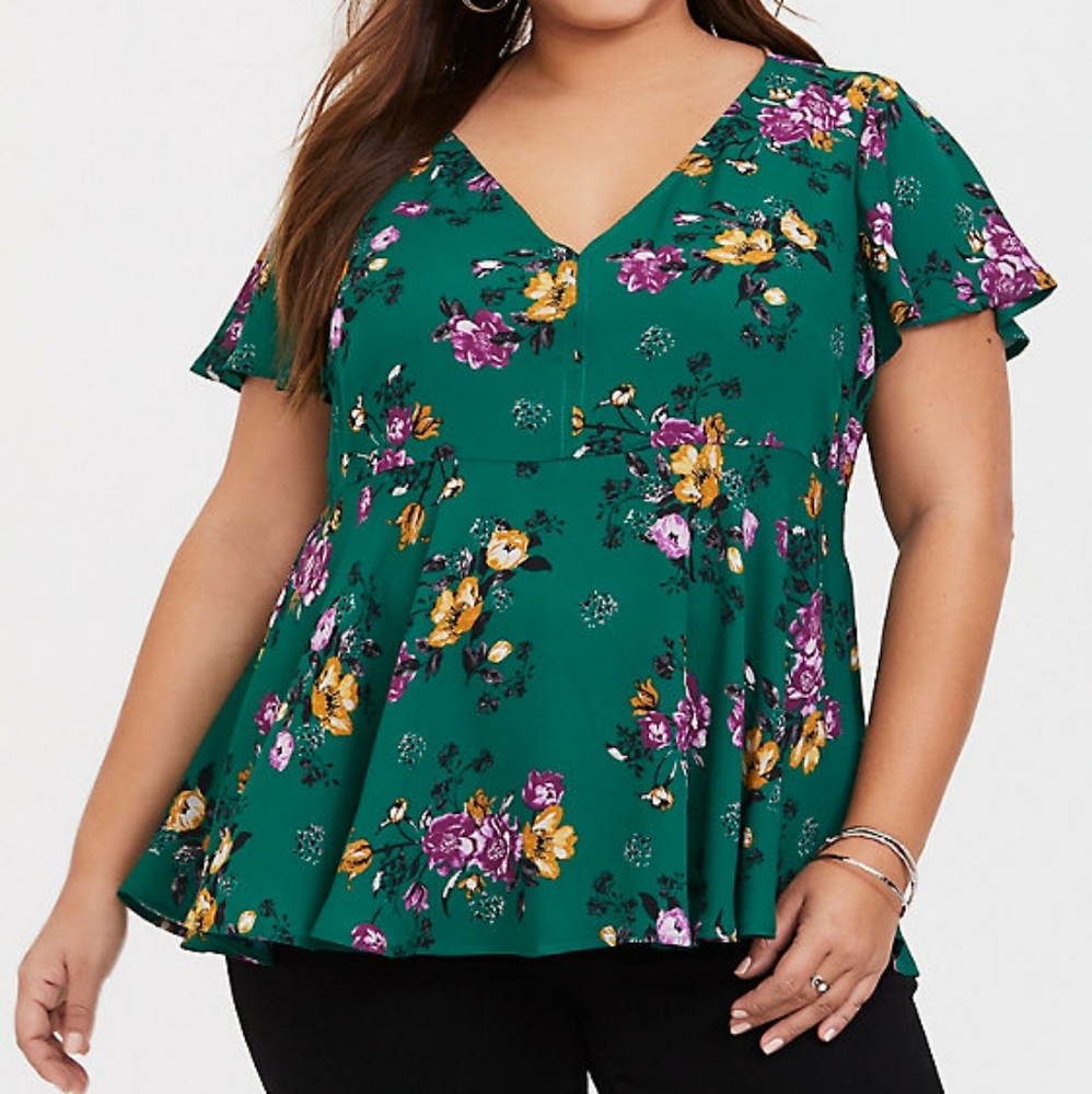 Torrid Green floral flutter sleeve baby doll sz 4